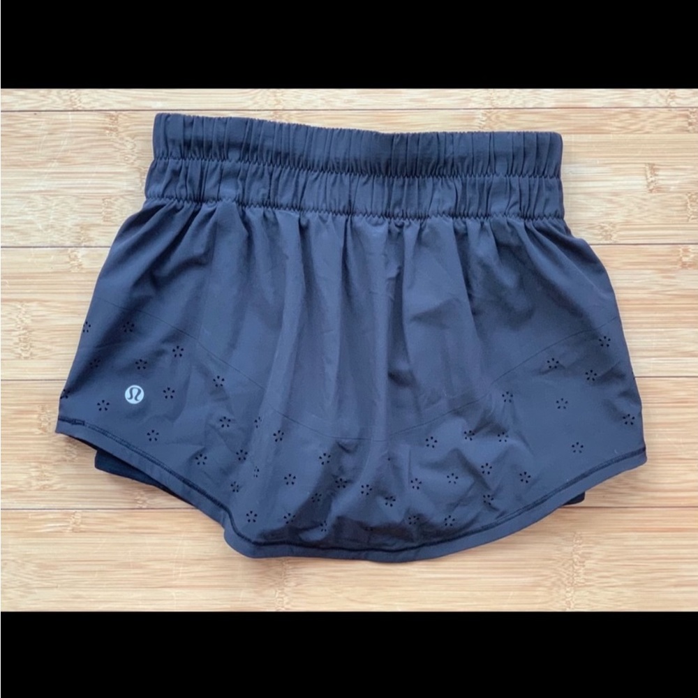 Black Lululemon skirt size 4